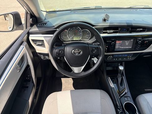 Used 2016 Toyota Corolla LE FWD image 15