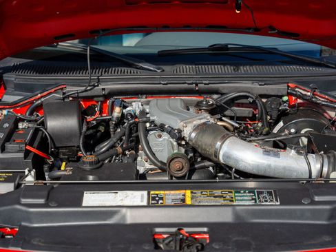 Used 2002 Ford F150 Lightning image 19