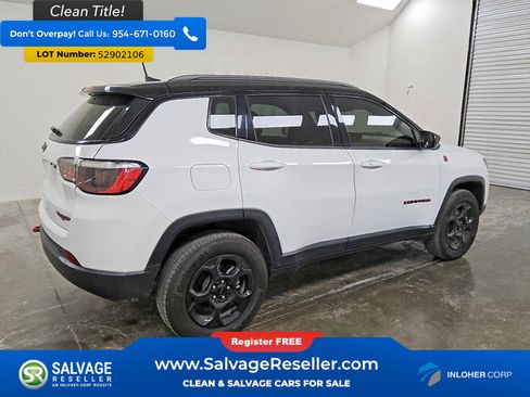 Used 2024 Jeep Compass Trailhawk AWD/4WD image 4