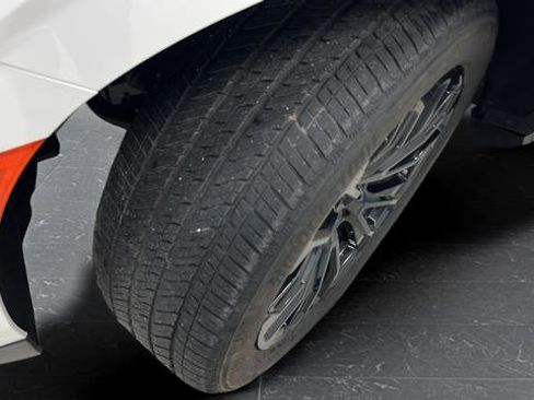 Used 2024 GMC Yukon XL Denali w/ Denali Reserve Package image 41