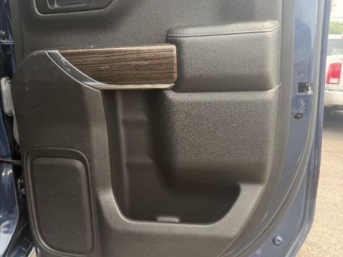 Used 2019 Chevrolet Silverado 1500 RST AWD/4WD image 14