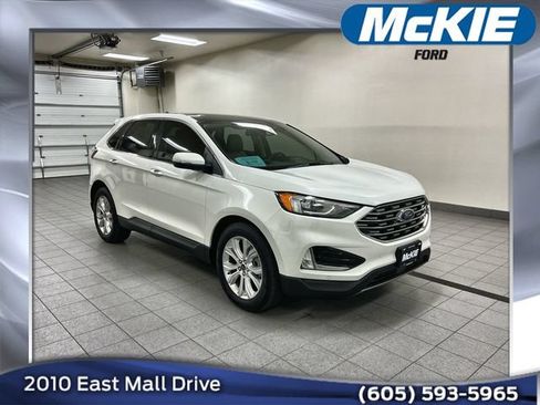 Certified 2021 Ford Edge Titanium AWD/4WD image 1