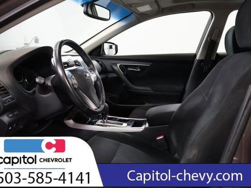 Used 2014 Nissan Altima 2.5 SV w/ Convenience Package FWD image 12