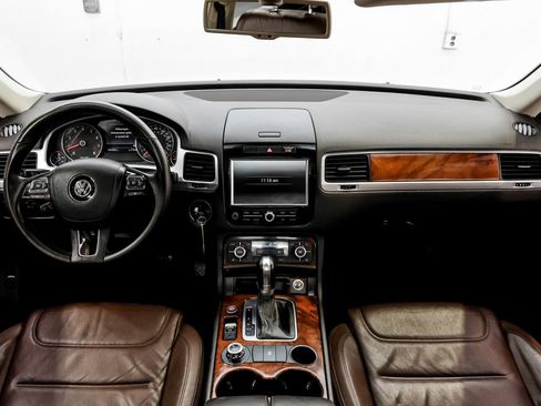 Used 2014 Volkswagen Touareg VR6 AWD/4WD image 20