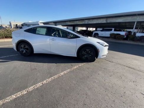 New 2026 Toyota Prius Plug-In Hybrid image 9