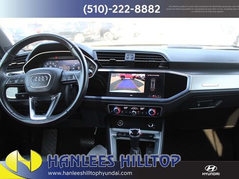 Used 2023 Audi Q3 2.0T Premium image 19