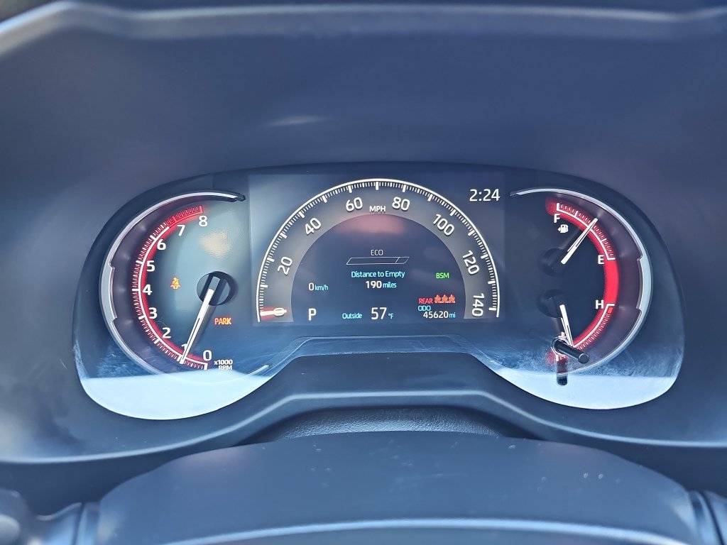 Used 2024 Toyota RAV4 LE AWD/4WD image 15