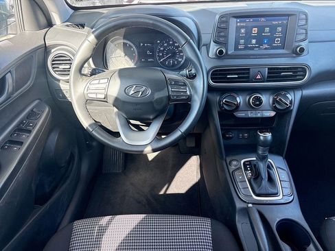 Used 2018 Hyundai Kona SEL w/ SEL Tech Package 02 image 21