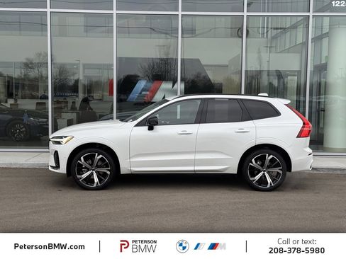 Used 2024 Volvo XC60 B5 Ultimate w/ Protection Package Premier image 3