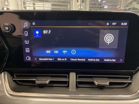 New 2026 Chevrolet Trax LT w/ Driver Confidence Package FWD image 17