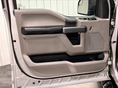 Used 2018 Ford F150 XLT w/ Equipment Group 302A Luxury AWD/4WD image 23