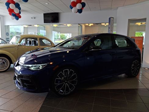 New 2026 Volkswagen Golf AWD/4WD image 2