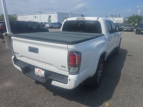 Used 2020 Toyota Tacoma Limited AWD/4WD image 5