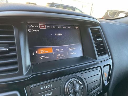 Used 2017 Nissan Pathfinder SV w/ Trailer Tow Package image 38