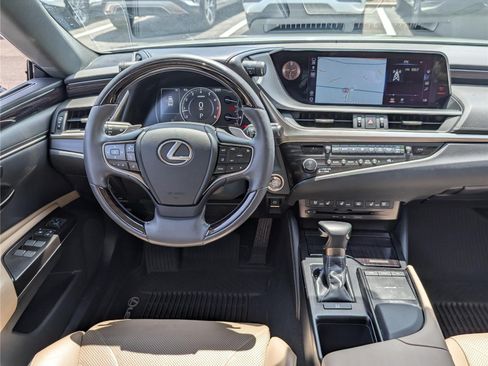Used 2019 Lexus ES 350 w/ Accessory Package FWD image 17