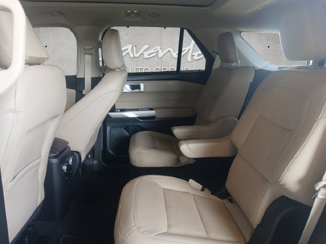 Used 2023 Ford Explorer Limited w/ Limited Technology Package RWD image 23