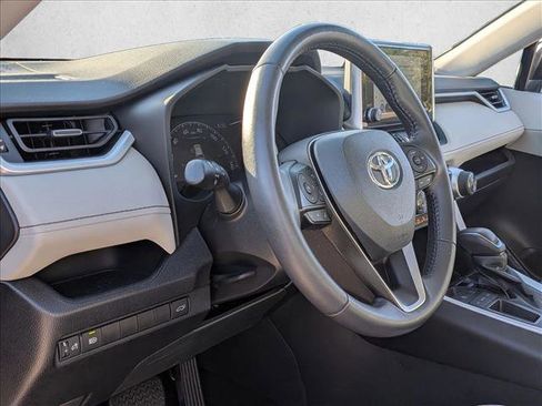 Used 2024 Toyota RAV4 XLE Premium FWD image 8