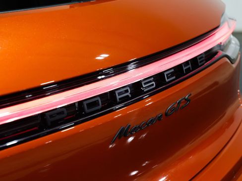 Used 2022 Porsche Macan GTS w/ Premium Package Plus image 37