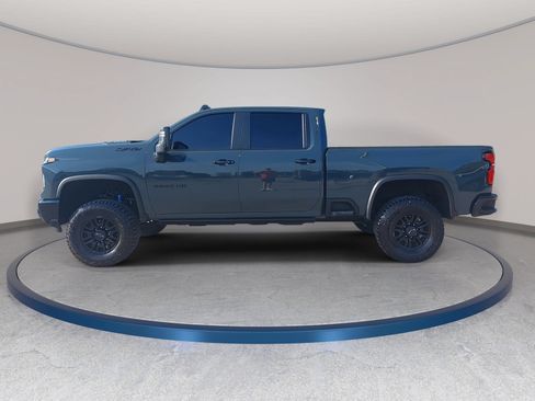 Used 2026 Chevrolet Silverado 2500 ZR2 w/ LPO, Dark Essentials Package AWD/4WD image 8