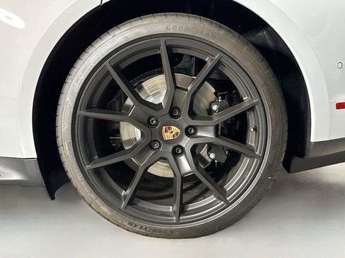 New 2025 Porsche Taycan GTS image 33