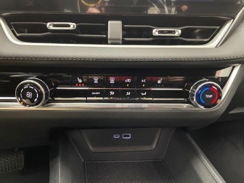 New 2026 Chevrolet Equinox LT w/ Safety and Technology Package AWD/4WD image 7