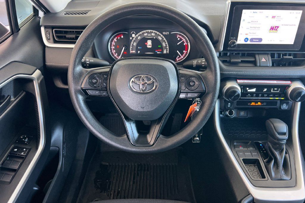 Certified 2025 Toyota RAV4 LE FWD image 17