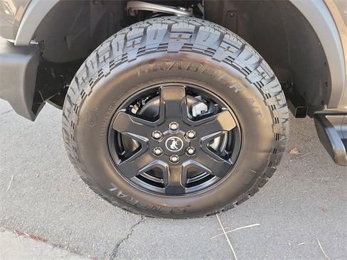 Used 2025 Ford Bronco Outer Banks image 31