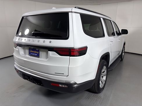 Used 2022 Jeep Wagoneer Series I w/ Premium Group I image 8