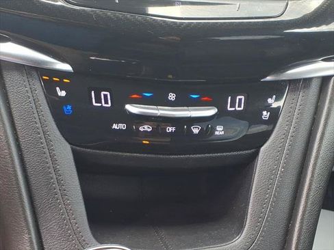 Used 2020 Cadillac XT6 Sport AWD/4WD image 26