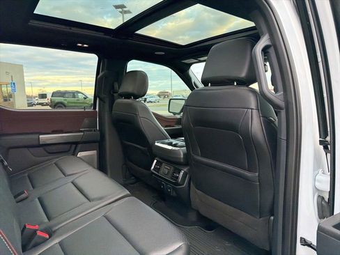 Certified 2022 Ford F150 Lariat w/ Equipment Group 502A High image 18