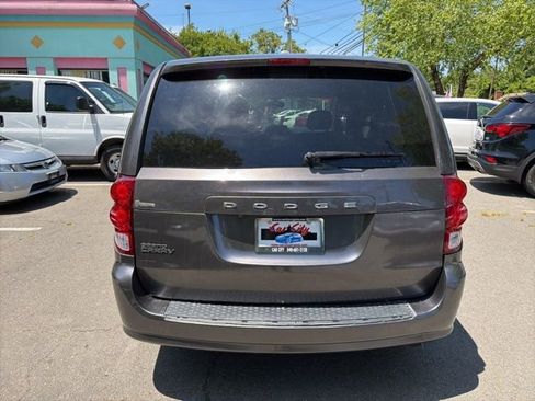 Used 2017 Dodge Grand Caravan SE w/ Power Window Group FWD image 5