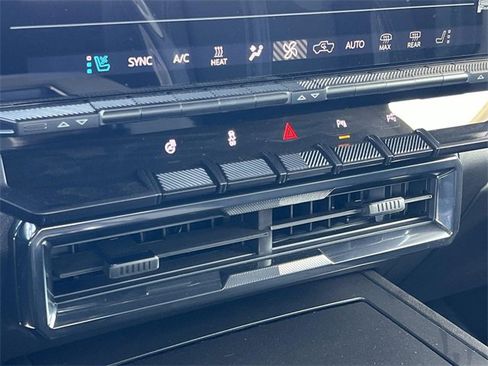 New 2026 GMC Hummer EV 4x4 Crew Cab image 19