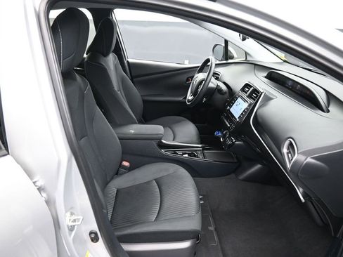 Used 2022 Toyota Prius Prime LE FWD image 25