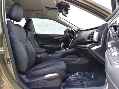 Used 2024 Subaru Outback Limited AWD/4WD image 27