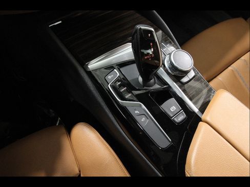 Used 2017 BMW 540i xDrive 540i xDrive image 15