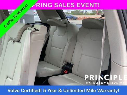 Certified 2024 Volvo XC90 B5 Plus AWD/4WD image 36