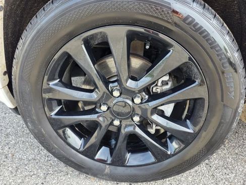 Used 2018 Jeep Grand Cherokee Altitude image 9