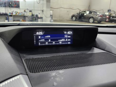 Used 2021 Subaru Ascent Limited w/ Technology Package image 36