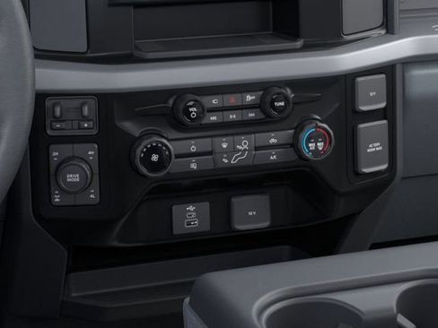 New 2026 Ford F350 XL w/ STX Appearance Package AWD/4WD image 16