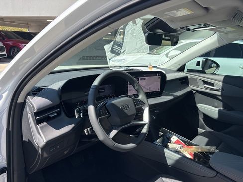 New 2026 Audi Q3 quattro 2.0T image 12