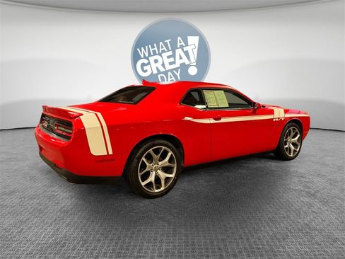 Used 2016 Dodge Challenger R/T Plus image 3