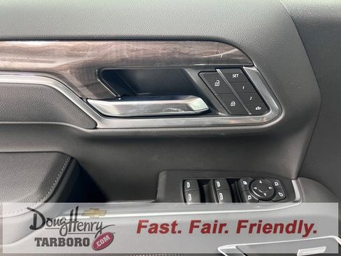 New 2025 Chevrolet Silverado 1500 LTZ w/ LTZ Premium Package image 31