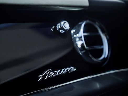 Certified 2024 Bentley Bentayga Extended Wheelbase image 24