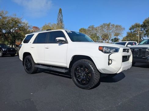 Used 2020 Toyota 4Runner SR5 Premium w/ Moonroof Package image 2