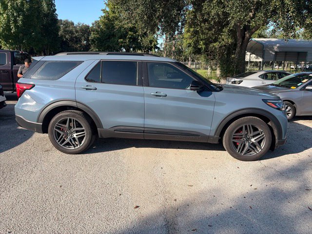 Used 2026 Ford Explorer ST w/ Sun And Sound Package AWD/4WD image 4