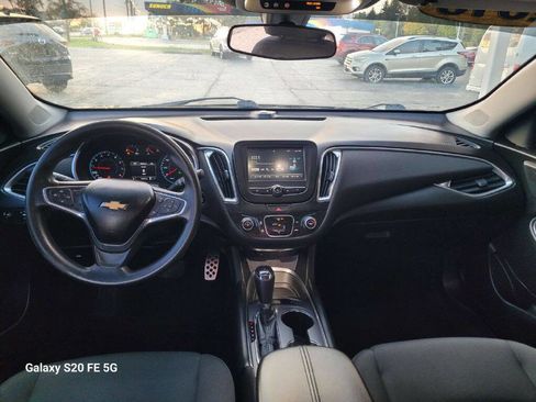 Used 2016 Chevrolet Malibu LT image 13