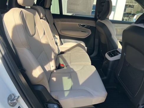 New 2026 Volvo XC90 T8 Plus w/ Protection Package Premier AWD/4WD image 16