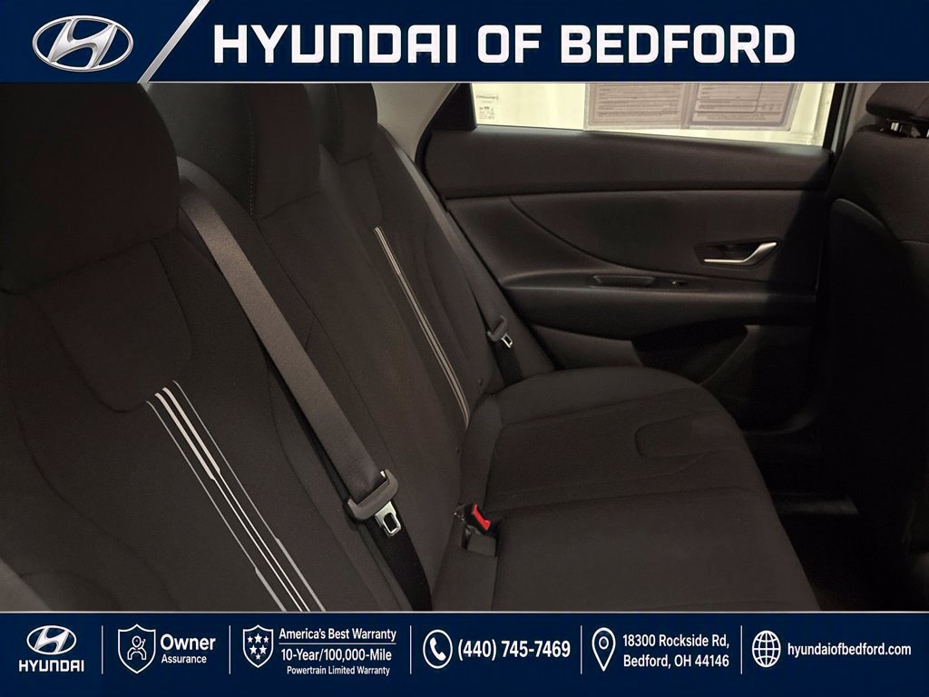 Used 2024 Hyundai Elantra SEL FWD image 25