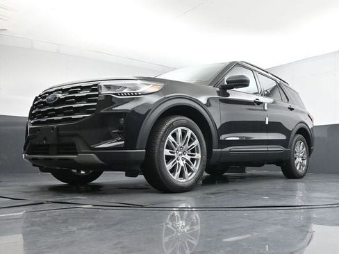 New 2026 Ford Explorer Active w/ Active Comfort Package image 26