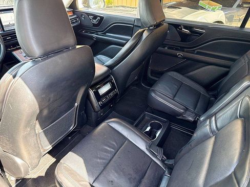 Used 2021 Lincoln Aviator Reserve w/ Equipment Group 201A AWD/4WD image 18
